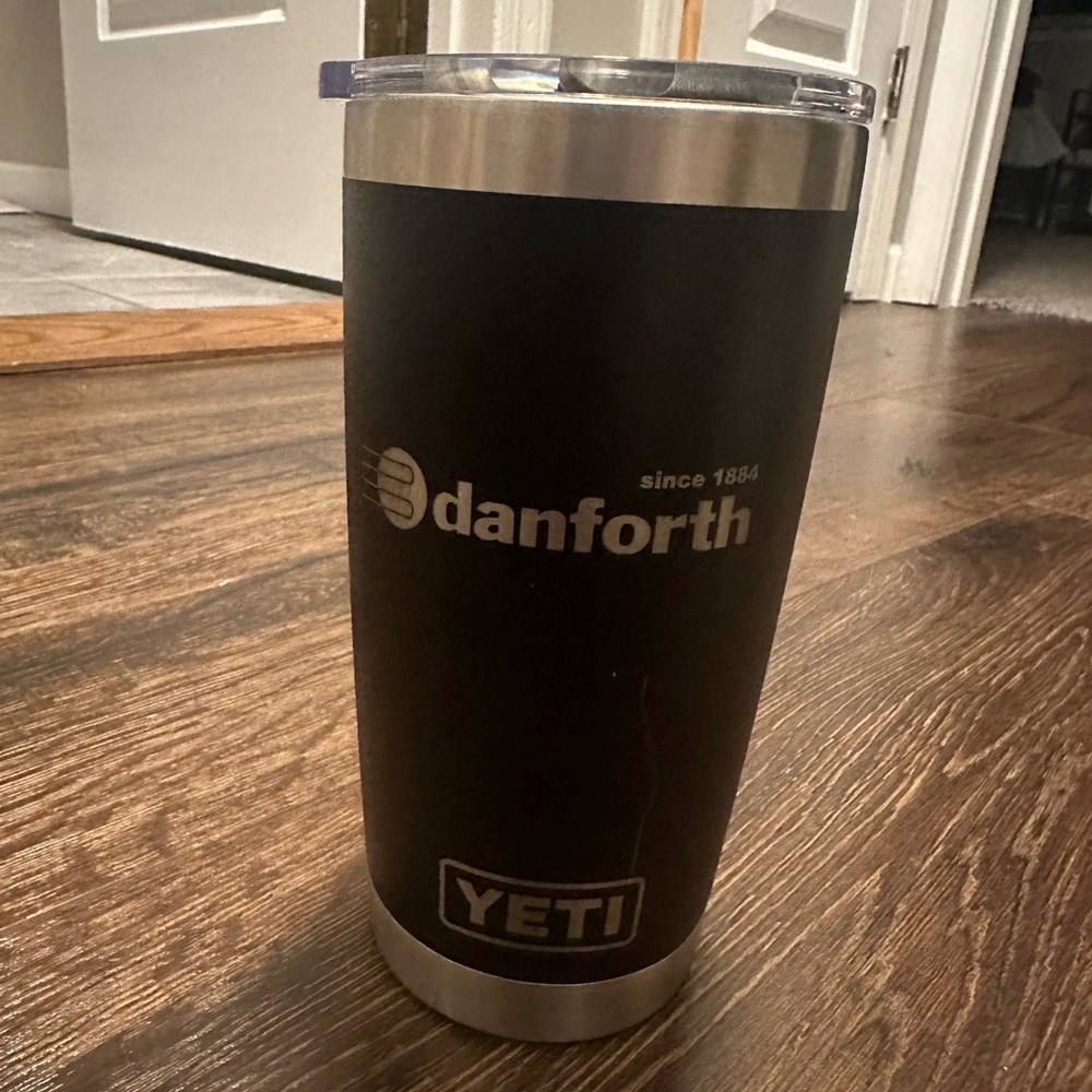 NEW Black Yeti